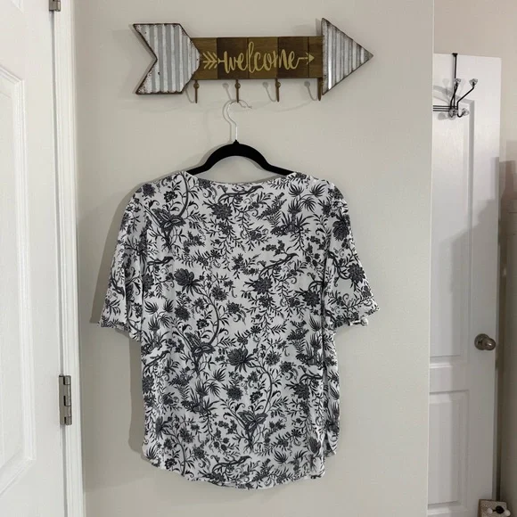H&M Black and White Boxy Short Sleeve Blouse - Picture 3 of 4